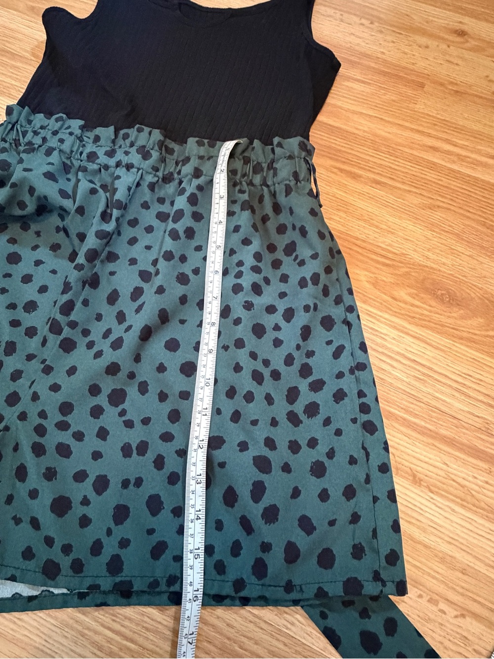 High-Waist Paperbag Tie Green Leopard Print Shorts - Picture 3 of 7